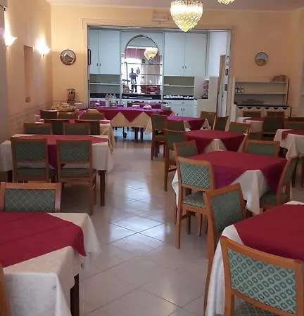 Eden Hotel