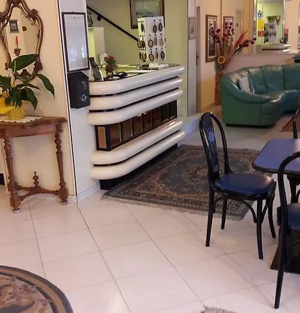 Eden Hotel 3*